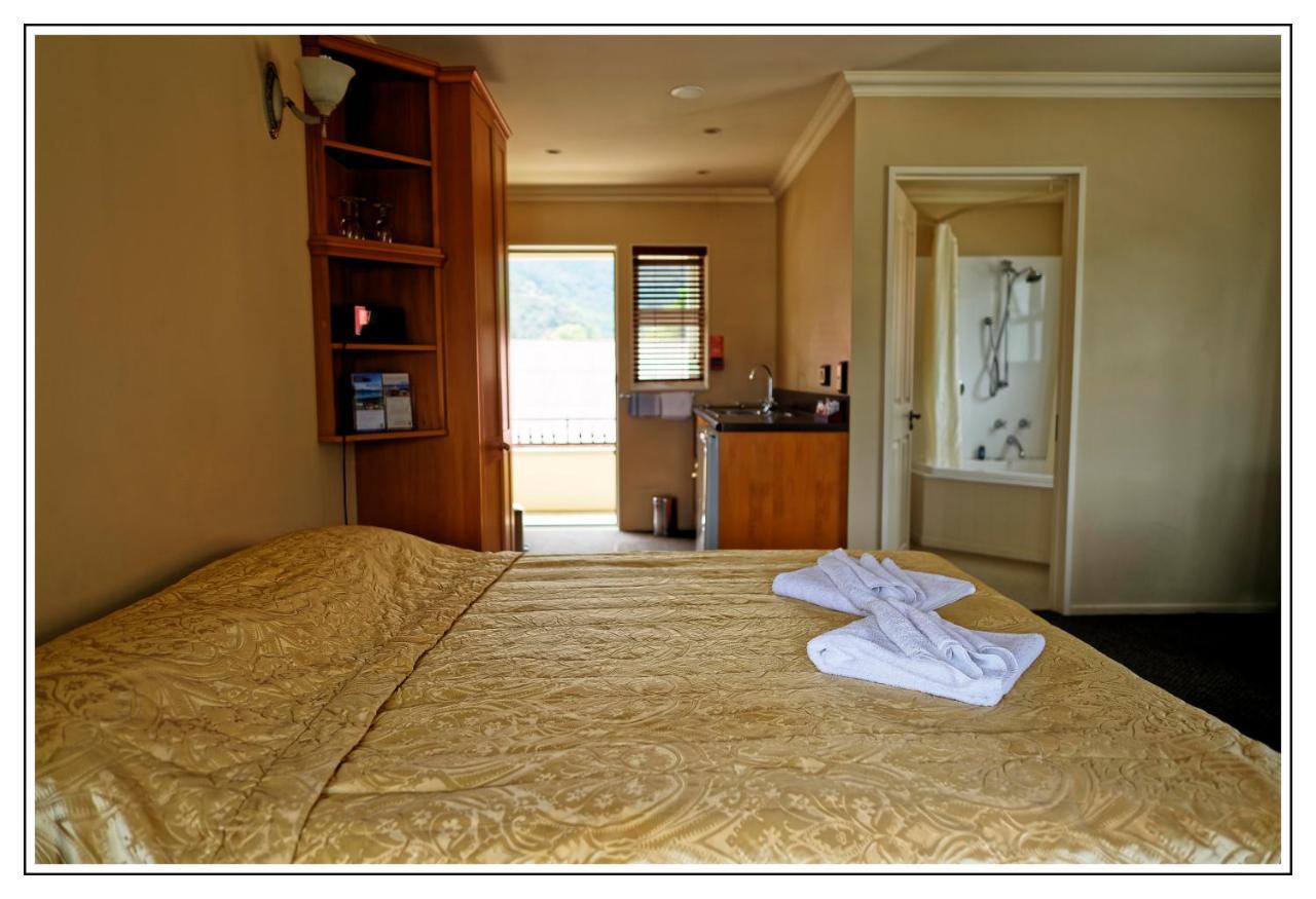Lantern Court Motel Реефтон Экстерьер фото