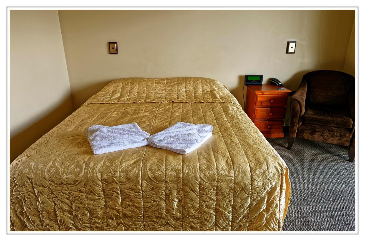 Lantern Court Motel Реефтон Экстерьер фото