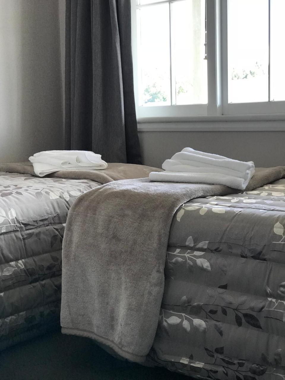 Lantern Court Motel Реефтон Экстерьер фото