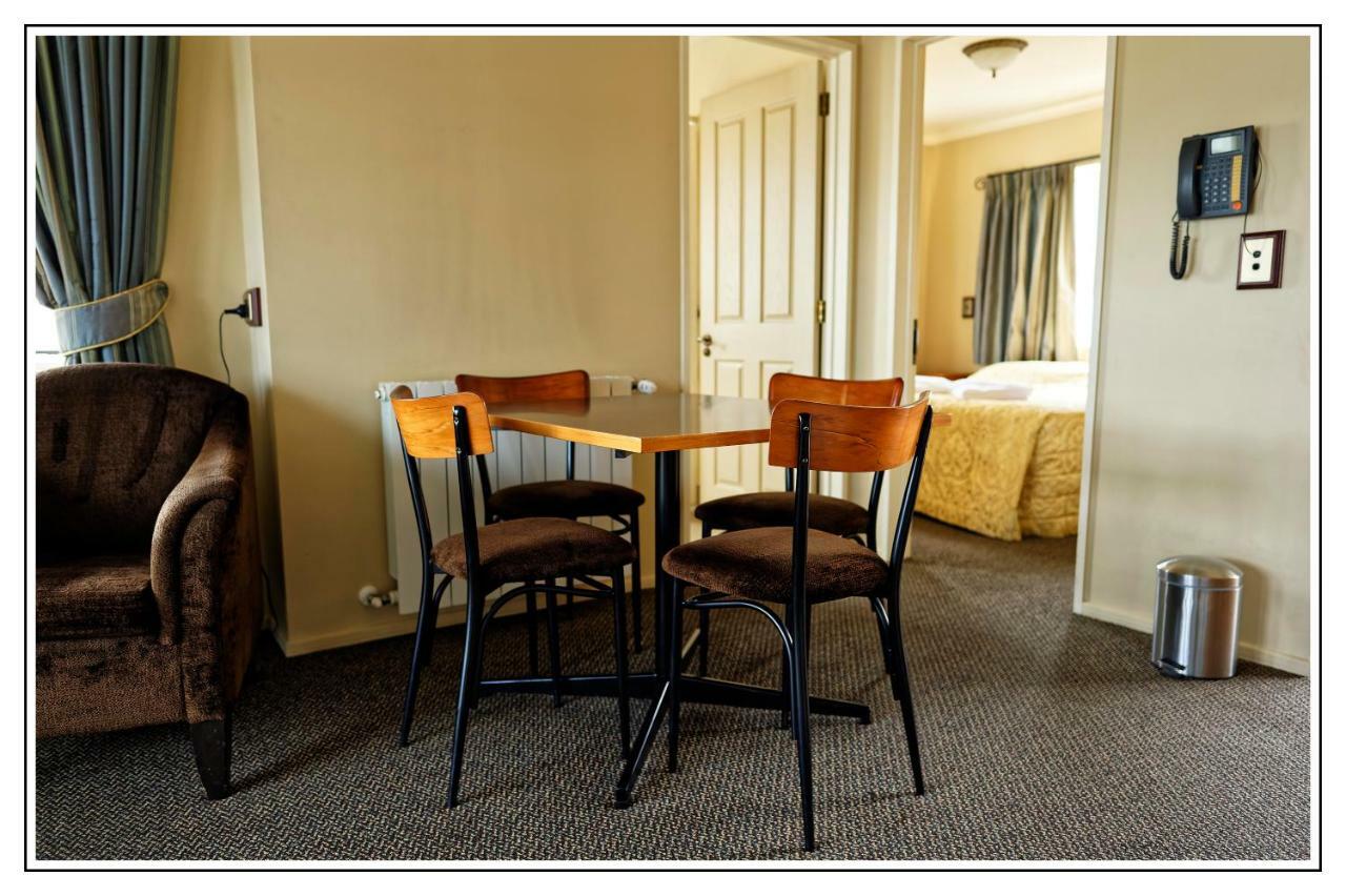 Lantern Court Motel Реефтон Экстерьер фото